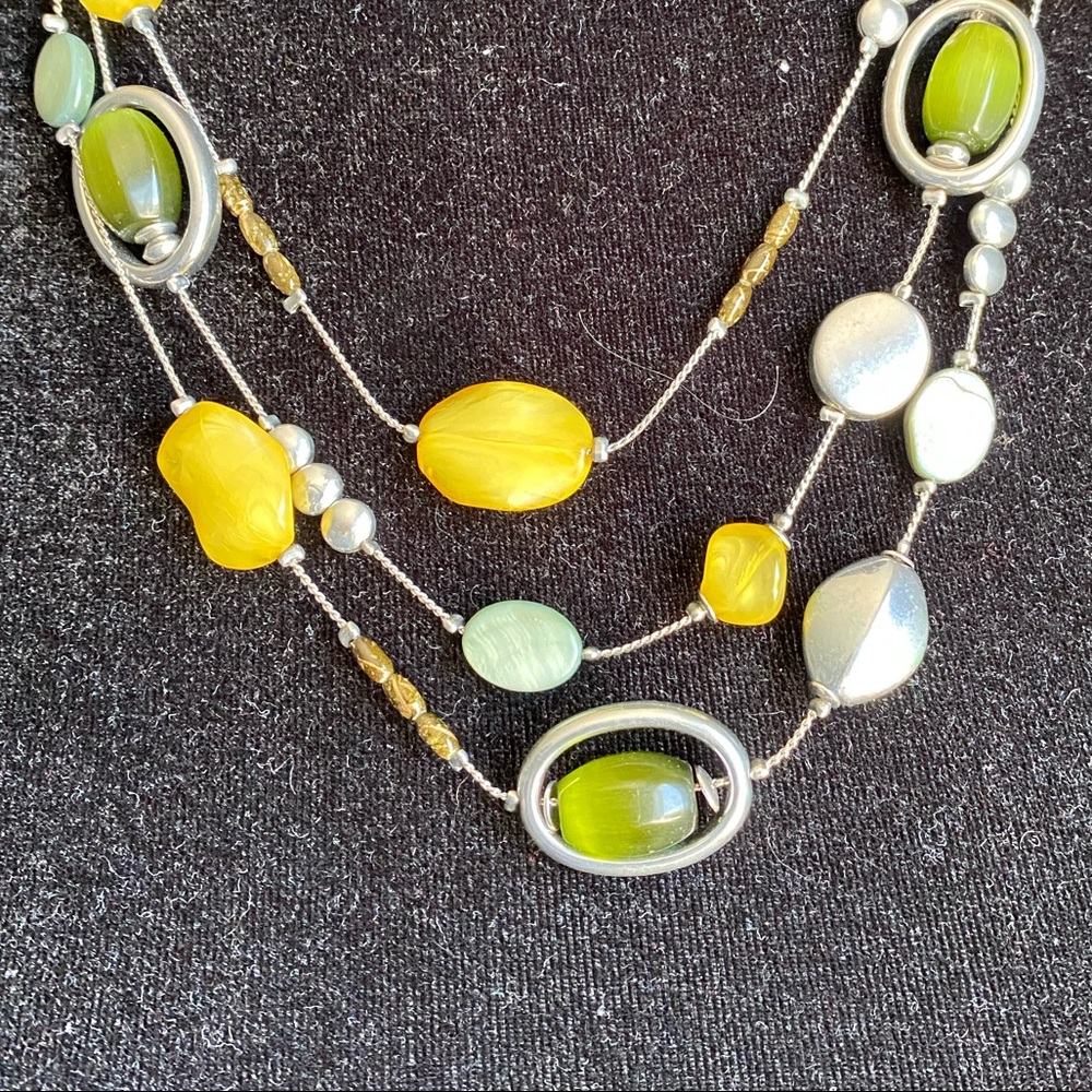 Tri-level Necklace - Picture 2 of 4